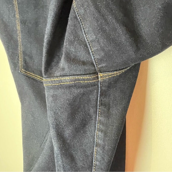 Old Navy Mid Rise Dark/Medium Wash Slim Straight Leg Denim Jeans Women’s Size 26 - Picture 6 of 8